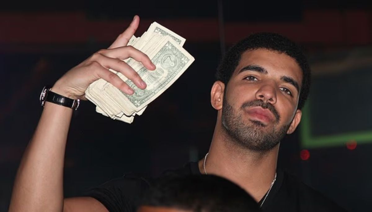 Drake loses $1 million bet on McGregor fight