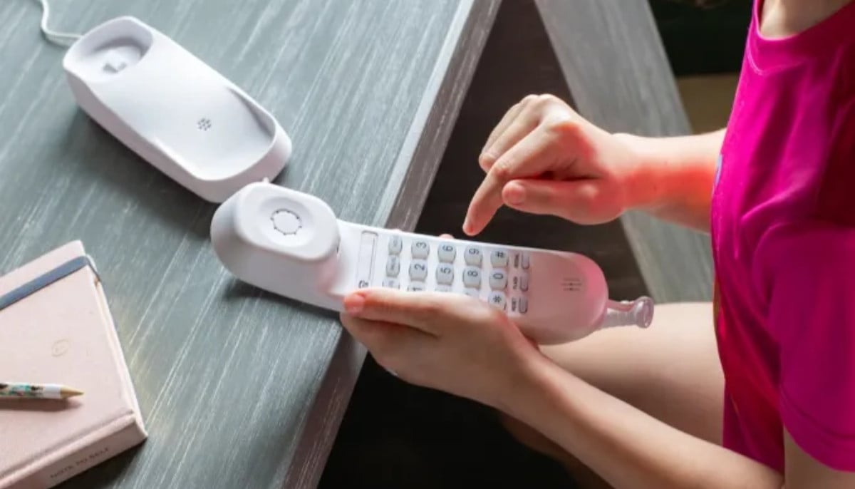 Pinwheel launches Wi-Fi landline phone for kids to reduce screen time