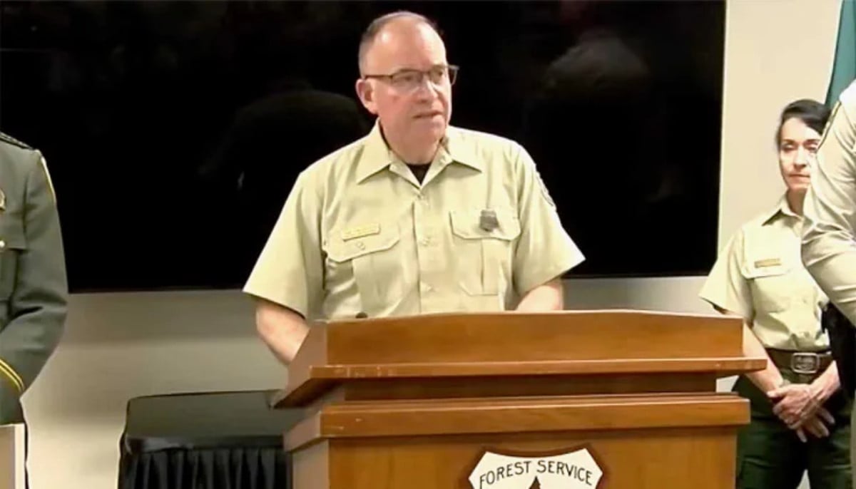 Father, son accused of holding US Forest Service workers hostage