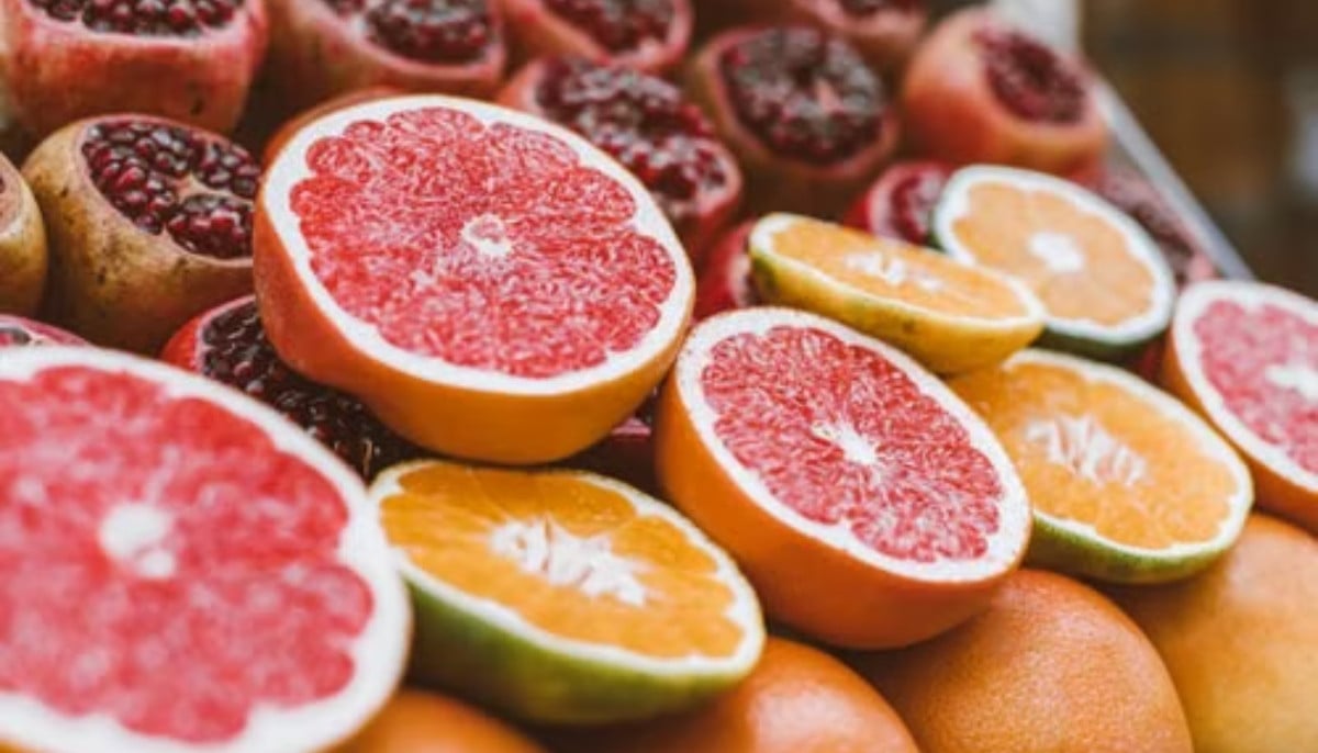 Pomegranate vs grapefruit: Which superfruit is better for your health?