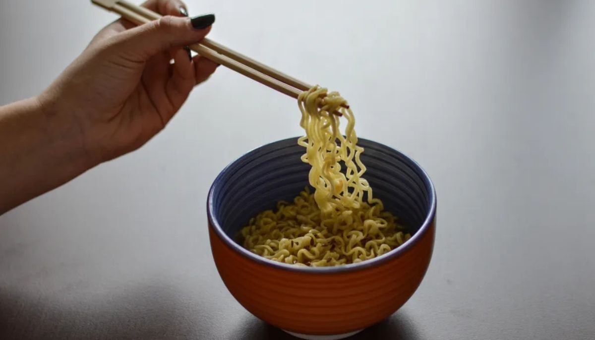 Experts highlight severe health risks of consuming expired instant noodles