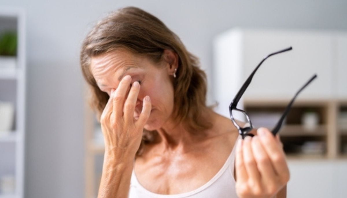 Why women face higher risk of dry eye disease?