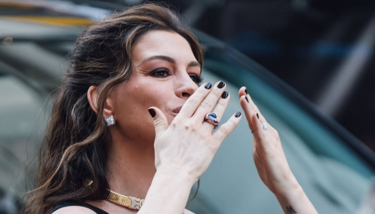 Anne Hathaway’s manicurist reveals the secret behind her elegant ‘The Odyssey’ nails