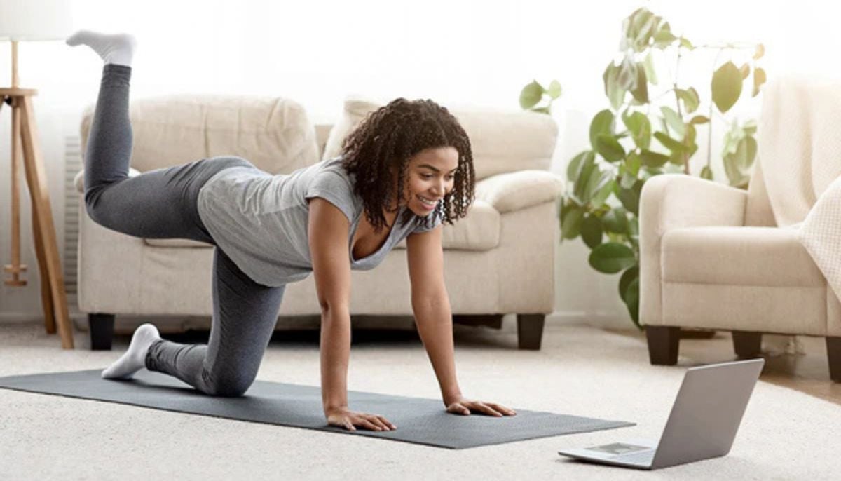 Coach details lower back extension technique to prevent gym injuries