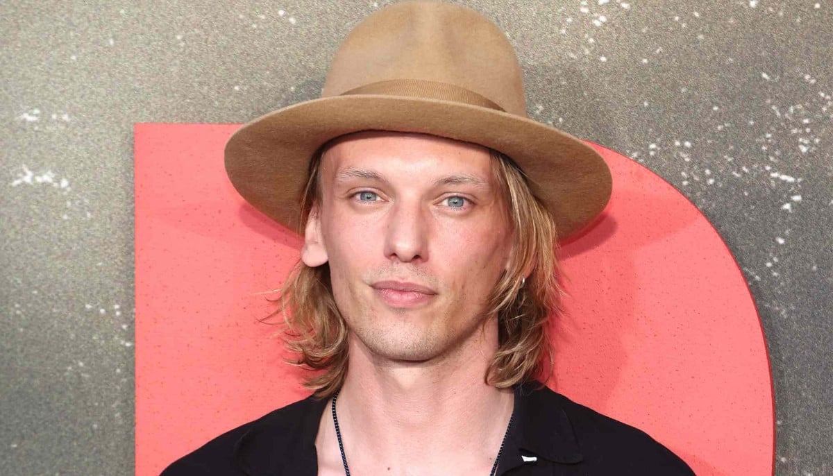 Jamie Campbell Bower addresses fan theory about hidden &amp;apos;Stranger Things&amp;apos; episode