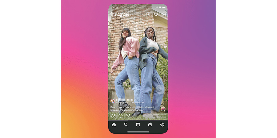 Instagram races with TikTok with a new full-screen experience test