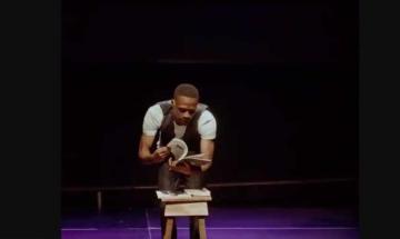 Man claims to be the world's fastest reader, video goes viral