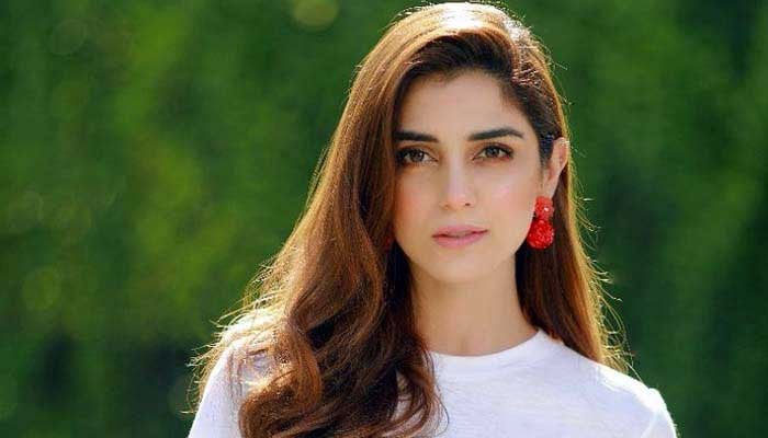 Maya Ali praising General Qamar Javed Bajwa unleashes meme waves on Twitter