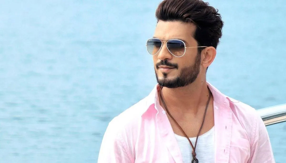 Arjun Bijlani speaks of grave business struggles following dads death