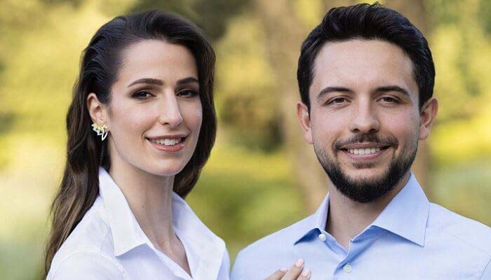Prince Hussein lights up wifey Rajwas day with peace and warmth