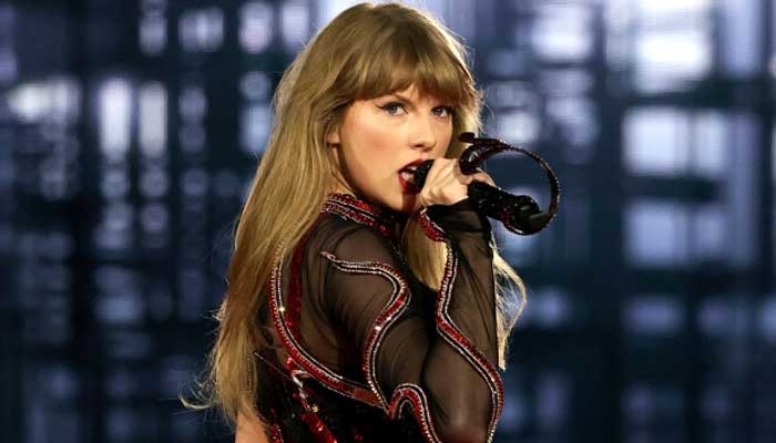 Taylor Swift declares Eras Tour ‘safe space’ during Chicago concert