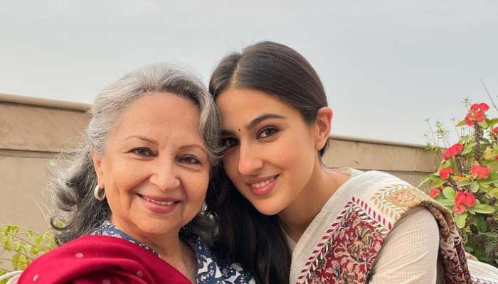 Sara Ali Khan, Sharmila Tagores Chanda Hai Tu rendition leaves fans in awe