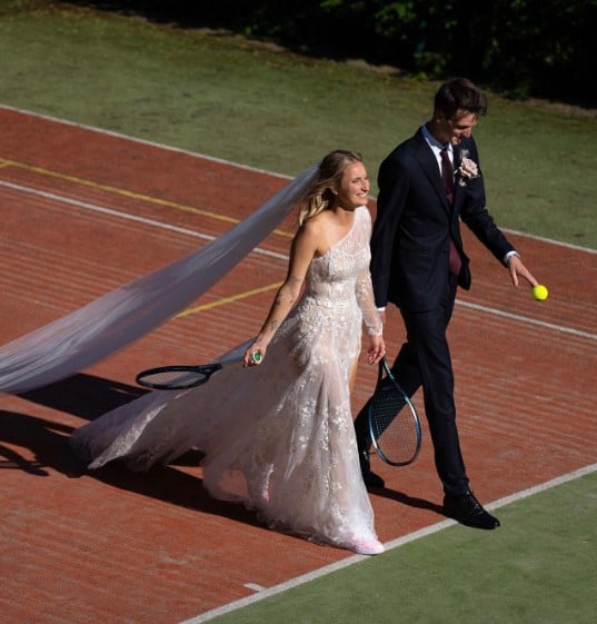 Everything about first unseeded Wimbledon winner Marketa Vondrousova and husband Stepan Simek