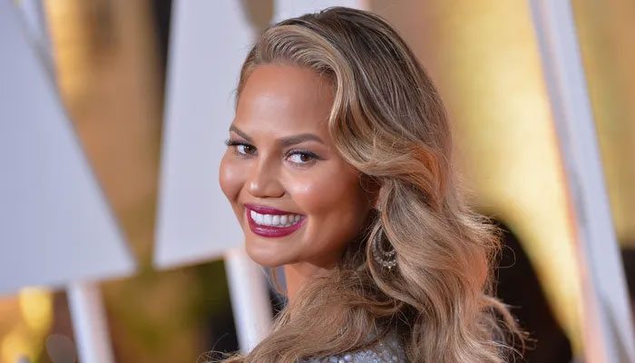 Chrissy Teigen agrees to follow doctors advice on colonoscopy