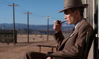 ‘Oppenheimer’ star Cillian Murphy admits not being ‘the right physical specimen for Batman’