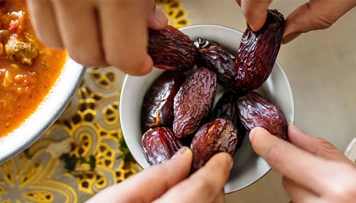 Dates for health: 5 compelling reasons to incorporate dates into your diet