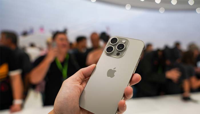 Apple iPhone 15 Pro Max impresses users with optical zoom features