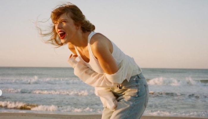 Taylor Swifts latest hit song achieves record-breaking Spotify stream