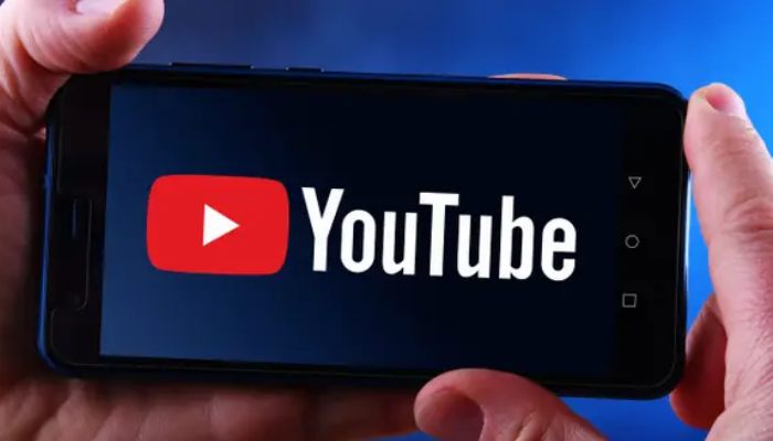 YouTubes test AI chatbot ready to set new standard for video interaction