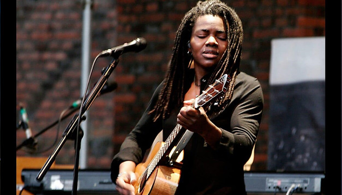 Tracy Chapman creates history again at 2023 CMA with hit track Fast Car