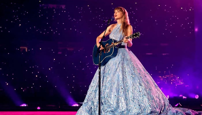 Taylor Swift embraces Barbie aesthetics at Eras Tour Brazilian show