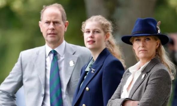 Prince Edward, Sophie arrive at Windsor Castle for Christmas lunch with Lady Louise
