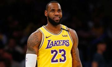 LeBron James bids farewell to Upper Deck, welcomes Fanatics in partnership