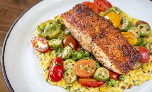 Easy 5-step recipe for salmon with corn and avocado succotash