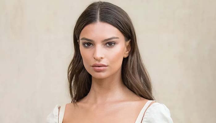 Emily Ratajkowski opens up about ongoing struggle with self-love