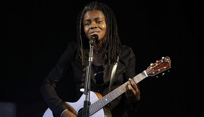 Tracy Chapman, Luke Combs team up for Fast Car duet at Grammys 2024