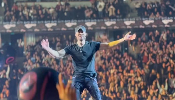 Enrique Iglesias sets Palm Springs concert stage on fire with stellar performance