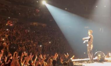 Watch: Enrique Iglesias performs hit song 'Bailando' at Colorado concert