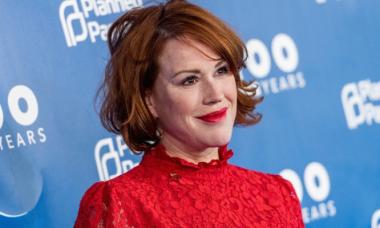 Molly Ringwald talks about her role in 'Feud: Capote Vs. The Swans'