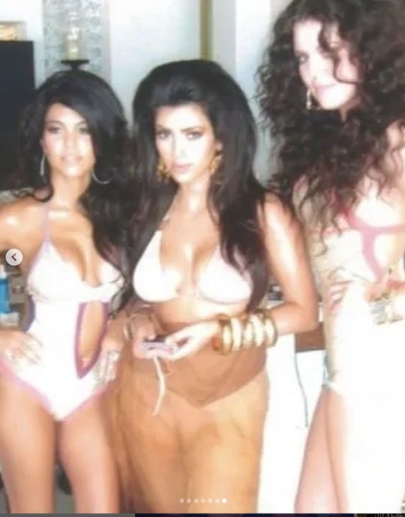 Kylie Jenner channels Kardashian sister trios iconic 2000s look at latest event: PHOTOS<meta http-equiv=refresh content=0;url=https://t4.ftcdn.net/jpg/05/20/88/39/360_F_520883984_4sENoJgAxNjSwMFUxvHyioSVOPIbNRsD.jpg />