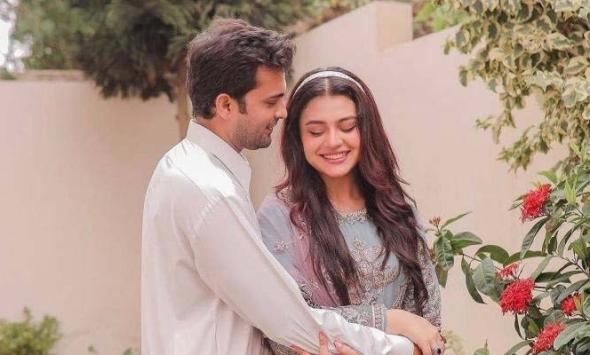 Zara Noor Abbas, Asad Siddiqui celebrate arrival of first baby