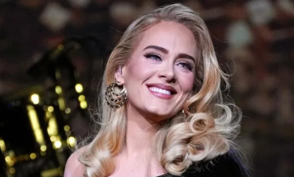 Adele's announcement of big career break leaves fans in eager