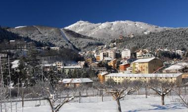 Ski Resort in Italy struggles as famous TikTok influencer takes over