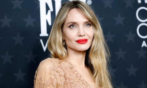 Angelina Jolie steals spotlight at Critics Choice Awards 2025 with breathtaking look