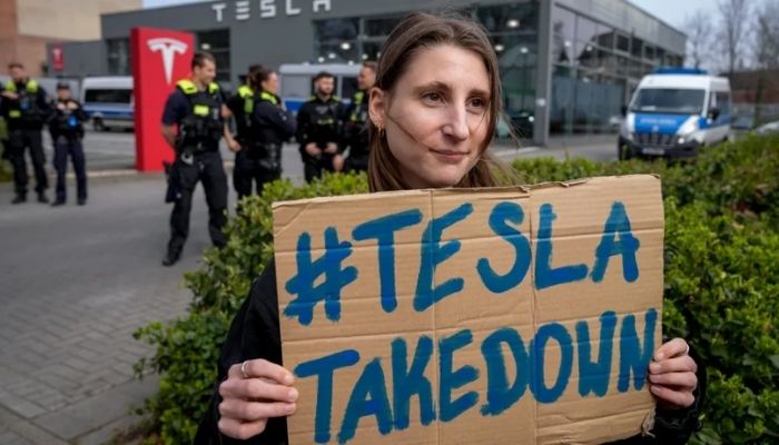 Elon Musk reportedly planning to quit DOGE amid Tesla crisis