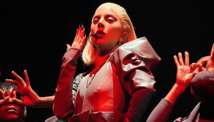 Lady Gaga suffers major malfunction during Coachella performance