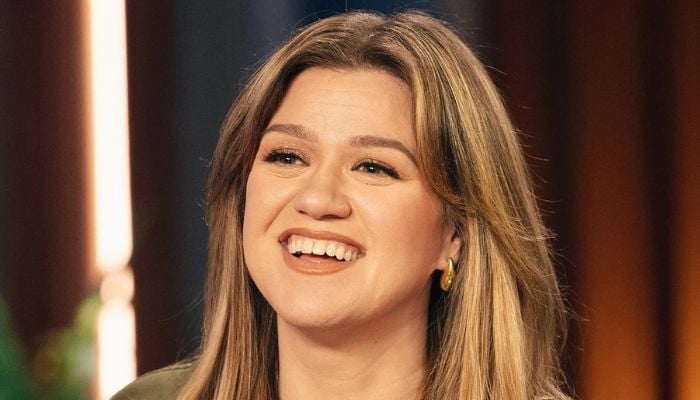 Celebrity Birthdays on April 24– Kelly Clarkson, Joe Keery, Jordan Fisher Born Today