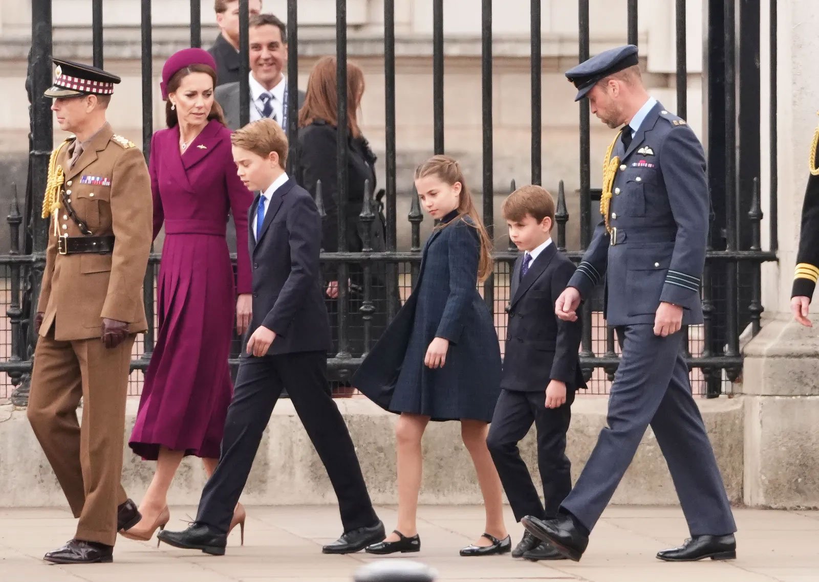 Kate Middleton makes stunning appearance during VE Day alongside Prince William
