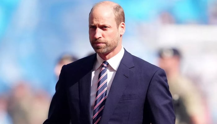Prince William cuts a dapper figure to impress crowd at FA Cup final