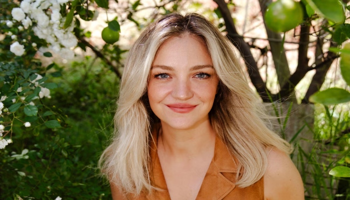 The Bear star Abby Elliot recalls getting fired from SNL