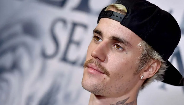 Who’s the mystery woman in Justin Biebers latest post?