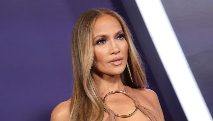 Jennifer Lopez officially bids farewell to her record level