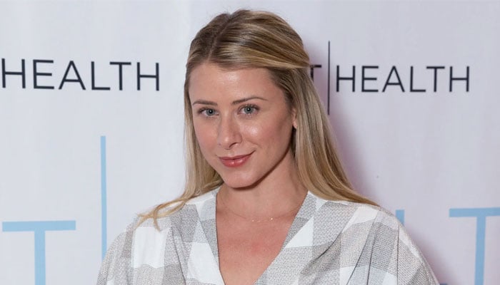 Lo Bosworth reveals she’s married and pregnant with first baby