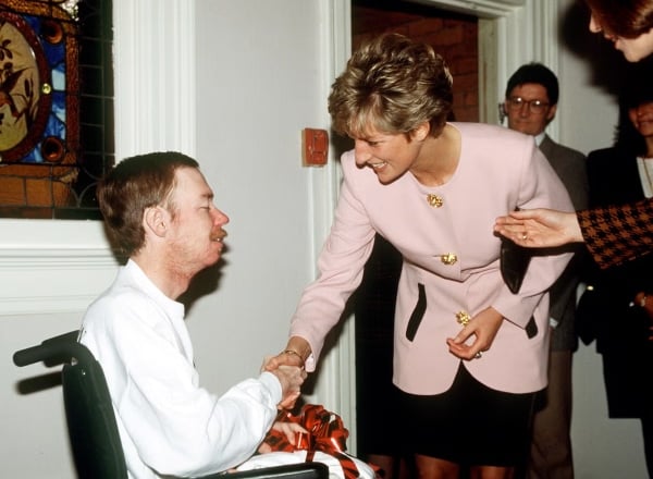 Selfies, smooches, and special gestures — Inside royal family’s protocol breaking spree