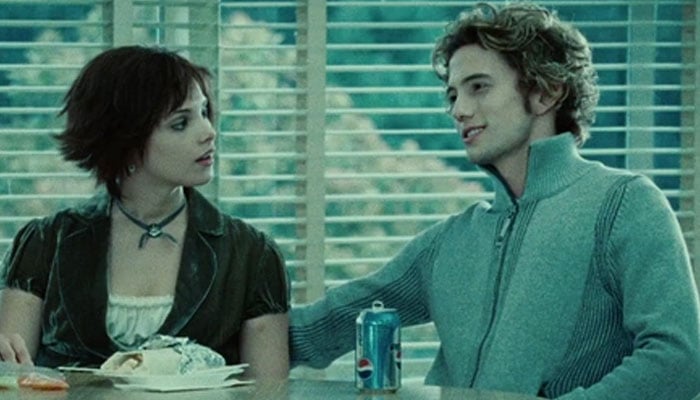 Actors you may or may not know had secret crushes on their co-stars