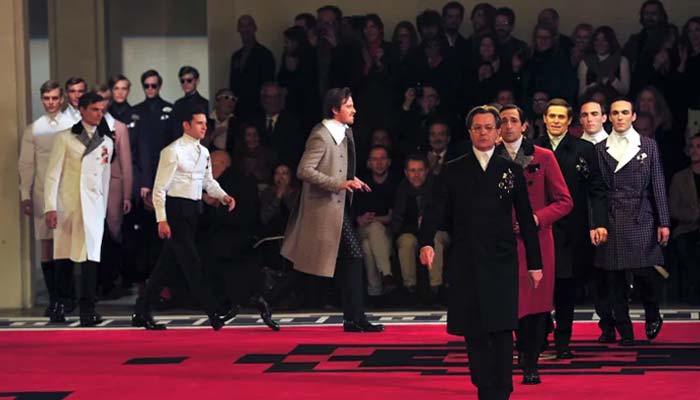 From queens to catwalk chaos: The most unforgettable runway moments in fashion history